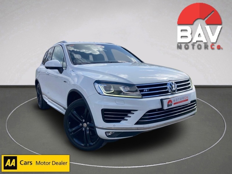 Volkswagen 3.0 TDI V6 BlueMotion Tech R-Line SUV 5dr Diesel Tiptronic 4WD Euro 6 (s/s) (262 ps)