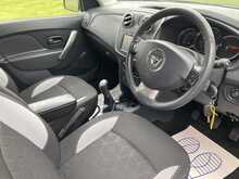 Dacia 0.9 TCe Laureate Hatchback 5dr Petrol Manual Euro 5 (90 ps)