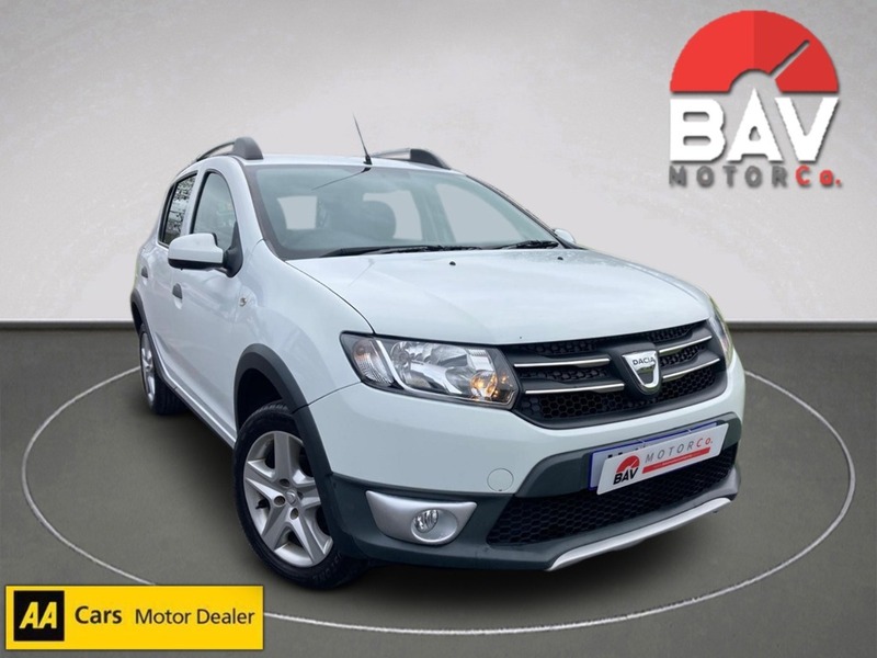 Dacia 0.9 TCe Laureate Hatchback 5dr Petrol Manual Euro 5 (90 ps)