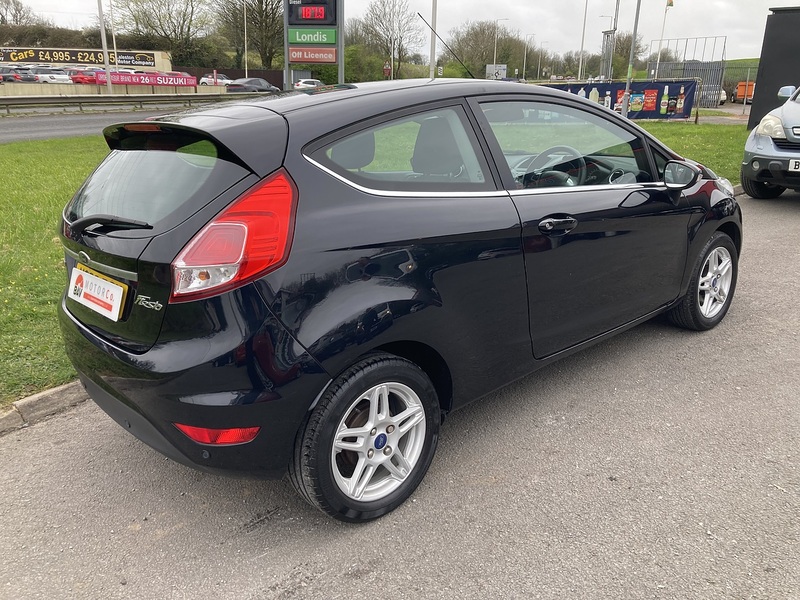 Ford 1.0 Zetec Hatchback 3dr Petrol Manual Euro 5 (s/s) (80 ps)
