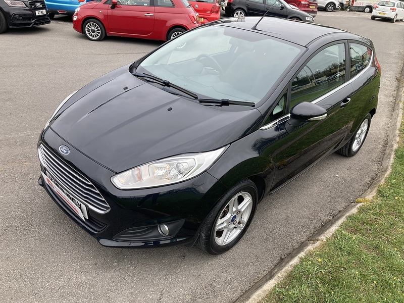 Ford 1.0 Zetec Hatchback 3dr Petrol Manual Euro 5 (s/s) (80 ps)