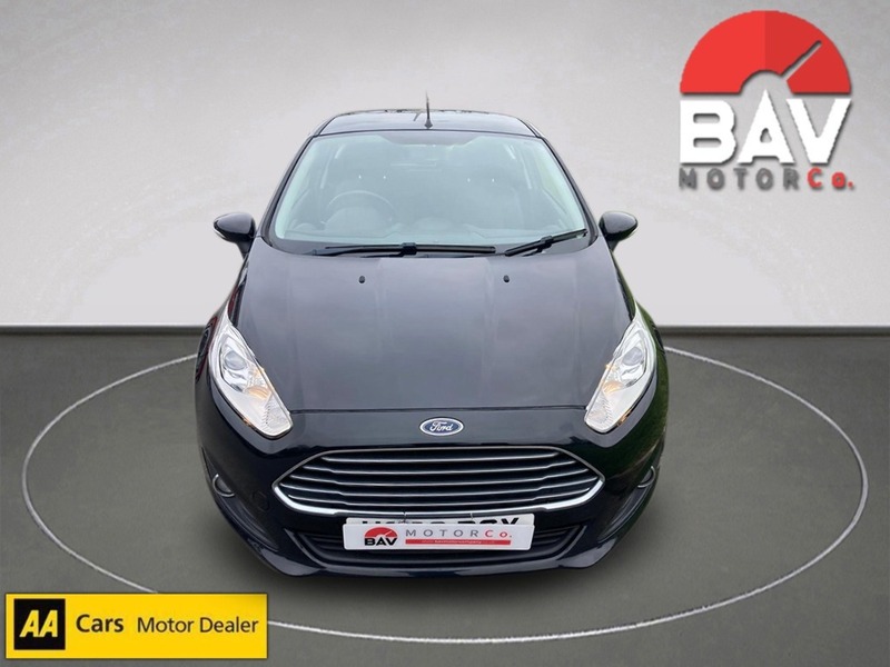 Ford 1.0 Zetec Hatchback 3dr Petrol Manual Euro 5 (s/s) (80 ps)