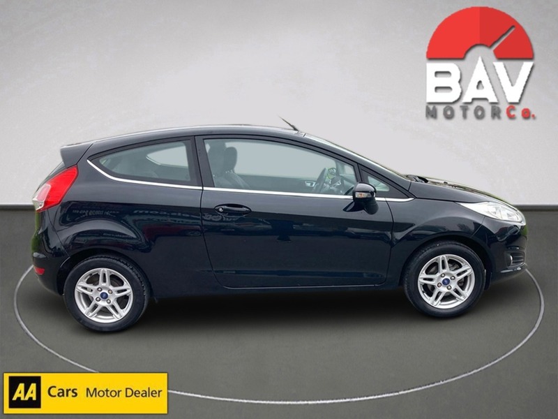 Ford 1.0 Zetec Hatchback 3dr Petrol Manual Euro 5 (s/s) (80 ps)