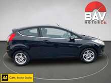 Ford 1.0 Zetec Hatchback 3dr Petrol Manual Euro 5 (s/s) (80 ps)