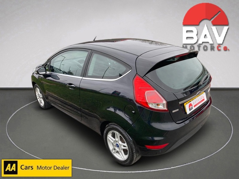 Ford 1.0 Zetec Hatchback 3dr Petrol Manual Euro 5 (s/s) (80 ps)