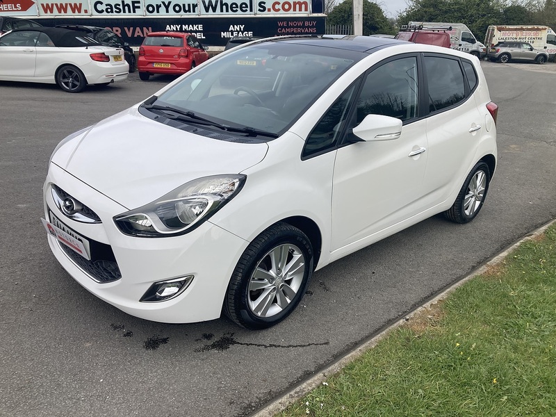 Hyundai 1.4 Style Hatchback 5dr Petrol Manual Euro 5 (90 bhp)