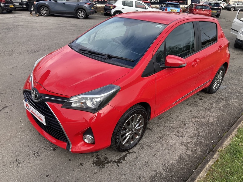 Toyota 1.33 Dual VVT-i Icon Hatchback 5dr Petrol Manual Euro 6 (99 ps)