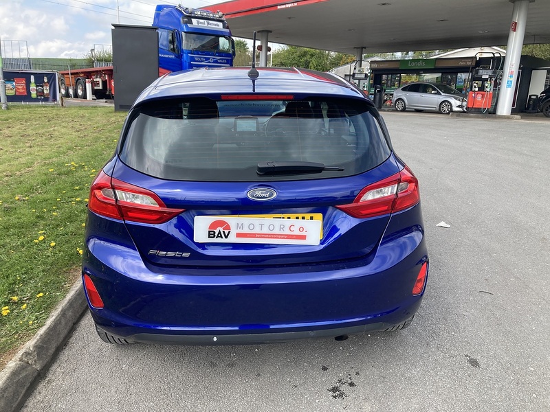 Ford 1.0T EcoBoost Zetec Hatchback 5dr Petrol Manual Euro 6 (s/s) (100 ps)