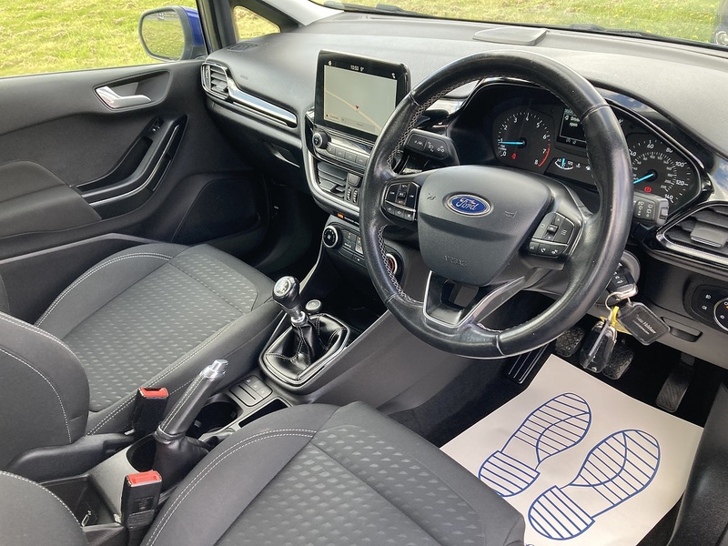 Ford 1.0T EcoBoost Zetec Hatchback 5dr Petrol Manual Euro 6 (s/s) (100 ps)