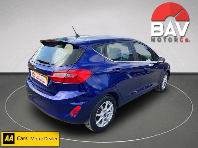 Ford 1.0T EcoBoost Zetec Hatchback 5dr Petrol Manual Euro 6 (s/s) (100 ps)