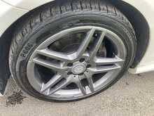 Mercedes-Benz 2.1 E220d BlueTEC AMG Line Coupe 2dr Diesel G-Tronic+ Euro 6 (s/s) (177 ps)