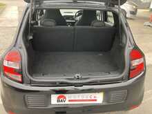 Renault 1.0 SCe Play Hatchback 5dr Petrol Manual Euro 6 (70 ps)