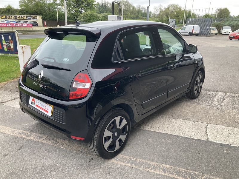 Renault 1.0 SCe Play Hatchback 5dr Petrol Manual Euro 6 (70 ps)