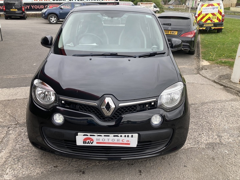 Renault 1.0 SCe Play Hatchback 5dr Petrol Manual Euro 6 (70 ps)