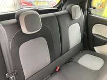 Renault 1.0 SCe Play Hatchback 5dr Petrol Manual Euro 6 (70 ps)