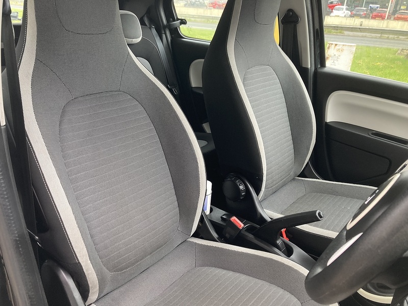 Renault 1.0 SCe Play Hatchback 5dr Petrol Manual Euro 6 (70 ps)