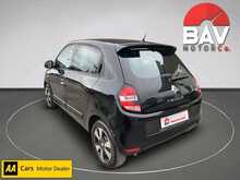 Renault 1.0 SCe Play Hatchback 5dr Petrol Manual Euro 6 (70 ps)