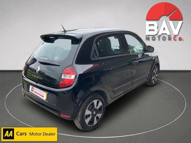 Renault 1.0 SCe Play Hatchback 5dr Petrol Manual Euro 6 (70 ps)