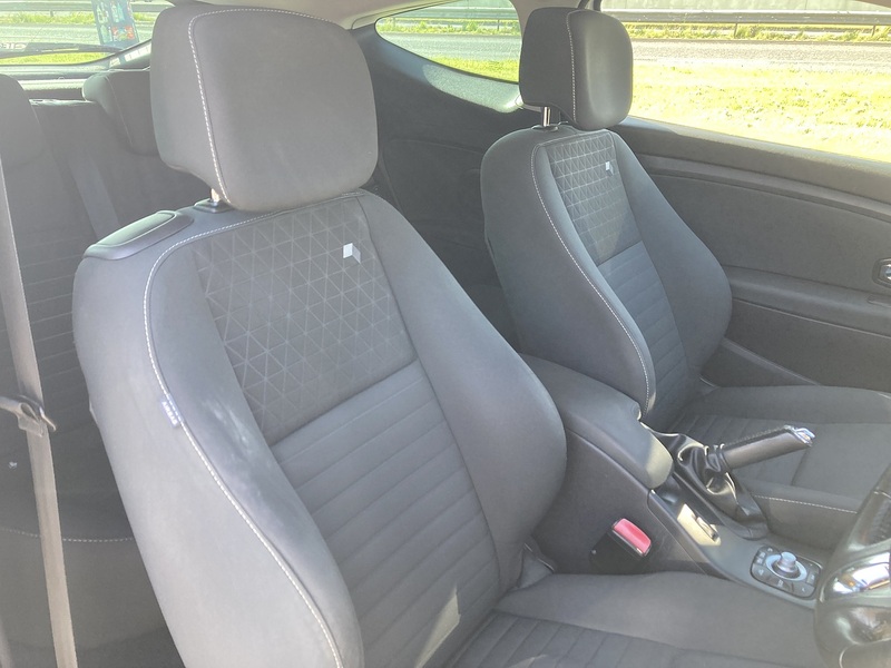 Renault 1.5 dCi ENERGY Limited Coupe 3dr Diesel Manual Euro 5 (s/s) (110 ps)