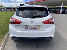 Nissan 1.2 DIG-T N-Connecta Hatchback 5dr Petrol XTRON Euro 6 (s/s) (115 ps)