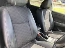 Nissan 1.2 DIG-T N-Connecta Hatchback 5dr Petrol XTRON Euro 6 (s/s) (115 ps)