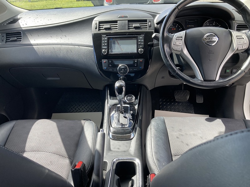 Nissan 1.2 DIG-T N-Connecta Hatchback 5dr Petrol XTRON Euro 6 (s/s) (115 ps)