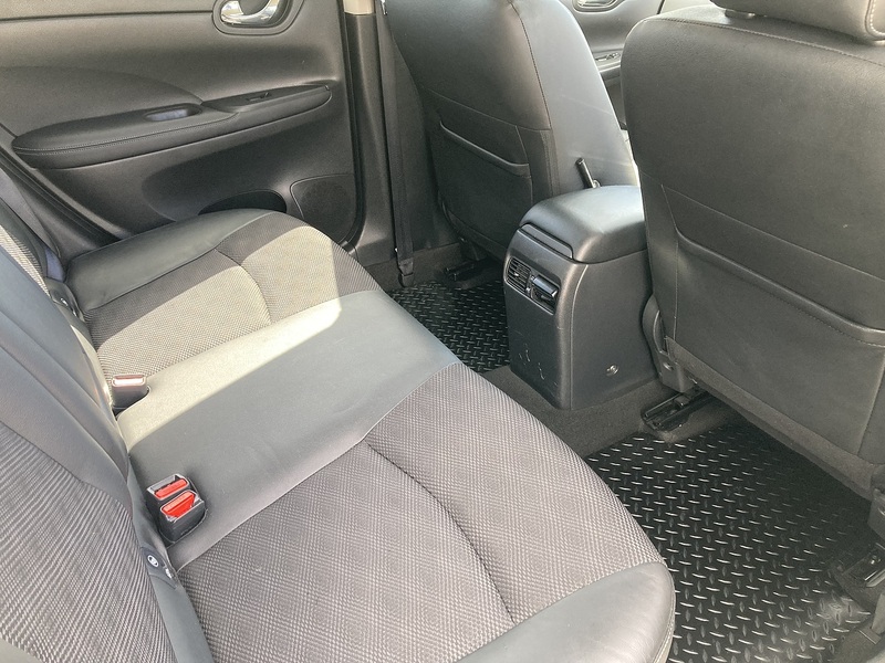Nissan 1.2 DIG-T N-Connecta Hatchback 5dr Petrol XTRON Euro 6 (s/s) (115 ps)