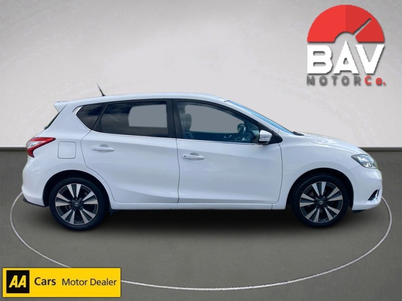 Nissan 1.2 DIG-T N-Connecta Hatchback 5dr Petrol XTRON Euro 6 (s/s) (115 ps)