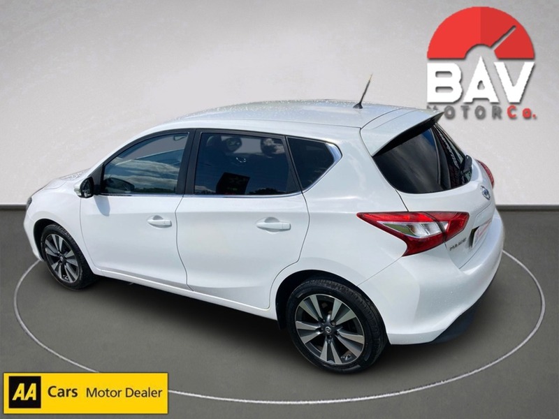 Nissan 1.2 DIG-T N-Connecta Hatchback 5dr Petrol XTRON Euro 6 (s/s) (115 ps)