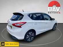 Nissan 1.2 DIG-T N-Connecta Hatchback 5dr Petrol XTRON Euro 6 (s/s) (115 ps)