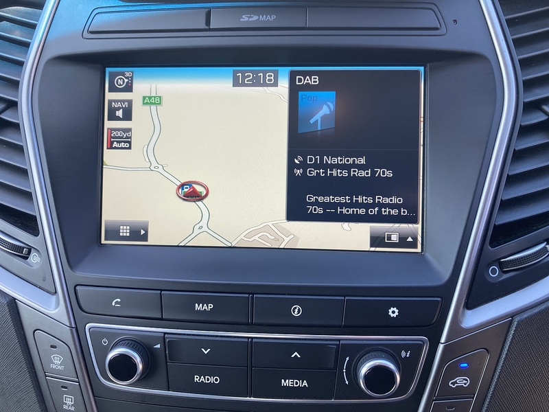 Hyundai 2.2 CRDi Blue Drive Premium SUV 5dr Diesel Auto 4WD Euro 6 (s/s) (7 Seat) (200 ps)