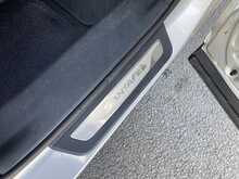 Hyundai 2.2 CRDi Blue Drive Premium SUV 5dr Diesel Auto 4WD Euro 6 (s/s) (7 Seat) (200 ps)