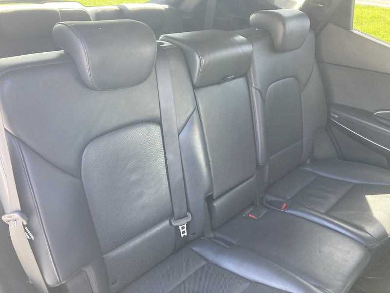 Hyundai 2.2 CRDi Blue Drive Premium SUV 5dr Diesel Auto 4WD Euro 6 (s/s) (7 Seat) (200 ps)