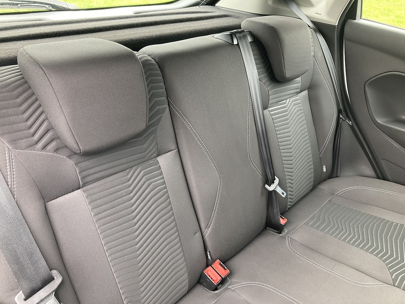 Ford 1.0T EcoBoost Zetec Hatchback 5dr Petrol Manual Euro 6 (s/s) (100 ps)