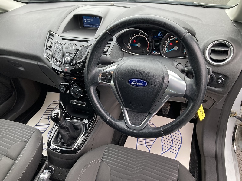 Ford 1.0T EcoBoost Zetec Hatchback 5dr Petrol Manual Euro 6 (s/s) (100 ps)