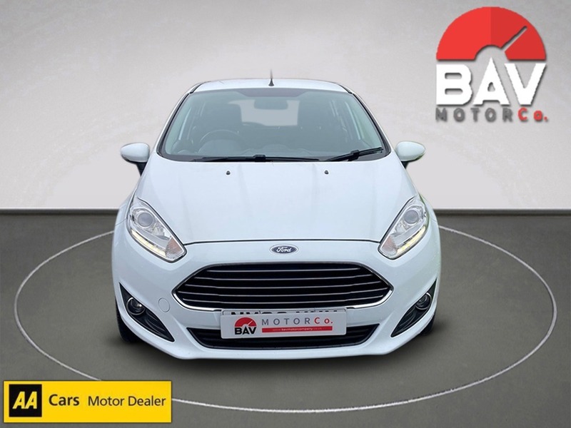 Ford 1.0T EcoBoost Zetec Hatchback 5dr Petrol Manual Euro 6 (s/s) (100 ps)