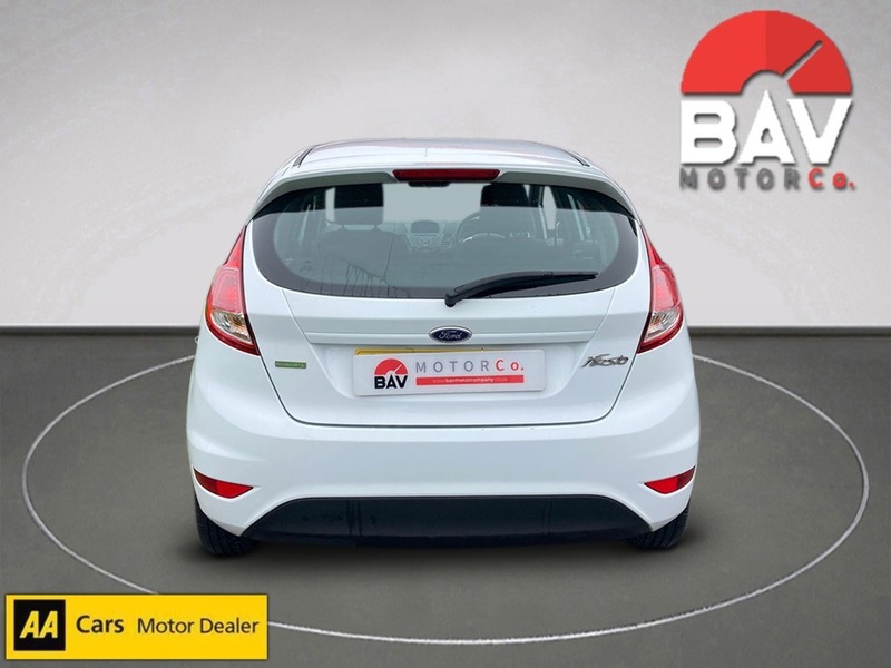 Ford 1.0T EcoBoost Zetec Hatchback 5dr Petrol Manual Euro 6 (s/s) (100 ps)