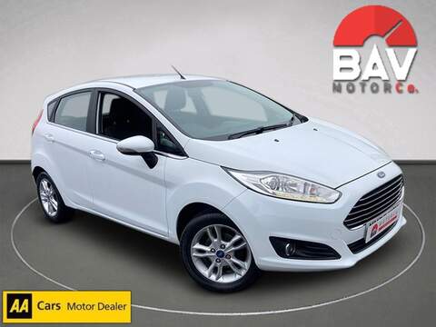 1.0T EcoBoost Zetec Hatchback 5dr Petrol Manual Euro 6 (s/s) (100 ps)