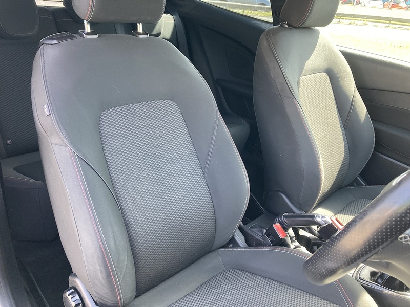 Ford 1.0T EcoBoost ST-Line Hatchback 3dr Petrol Manual Euro 6 (s/s) (125 ps)