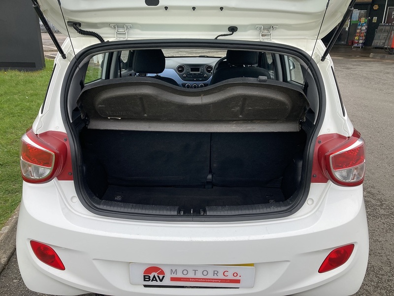 Hyundai 1.0 SE Hatchback 5dr Petrol Manual Euro 6 (66 ps)