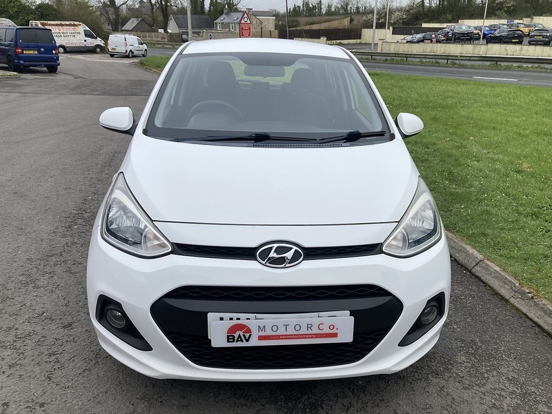 Hyundai 1.0 SE Hatchback 5dr Petrol Manual Euro 6 (66 ps)