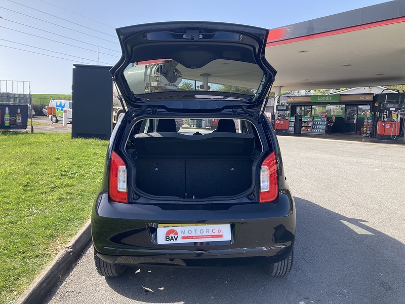 Skoda 1.0 MPI Colour Edition Hatchback 5dr Petrol Manual Euro 6 (60 ps)