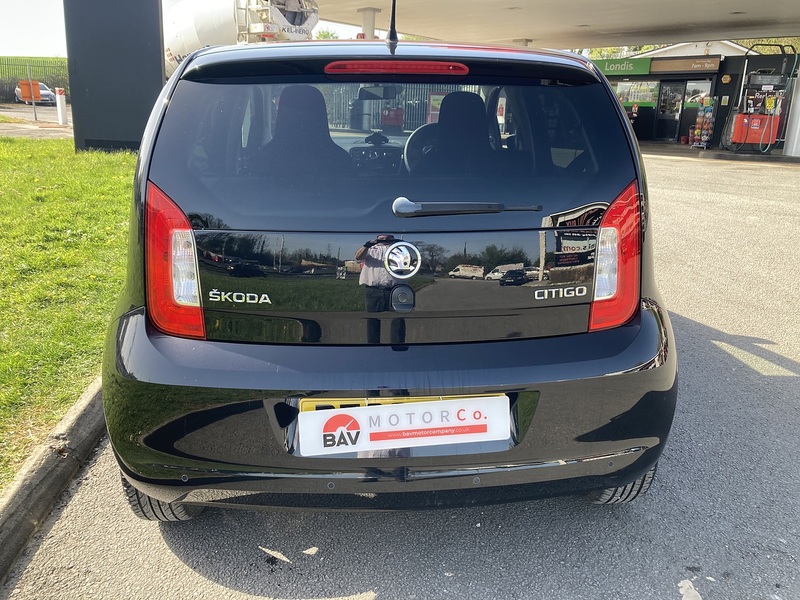 Skoda 1.0 MPI Colour Edition Hatchback 5dr Petrol Manual Euro 6 (60 ps)