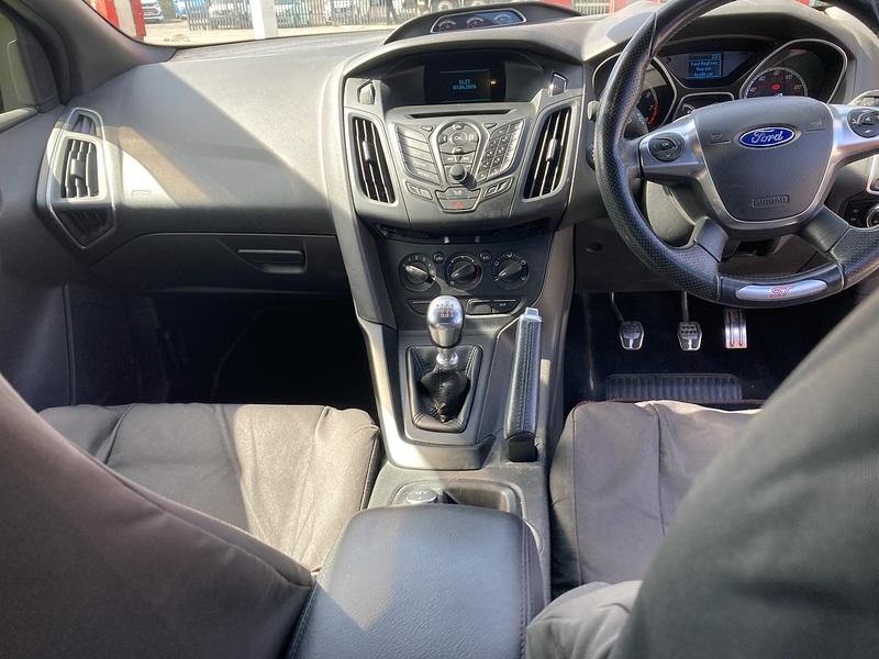 Ford 2.0T EcoBoost ST Hatchback 5dr Petrol Manual Euro 5 (s/s) (250 ps)