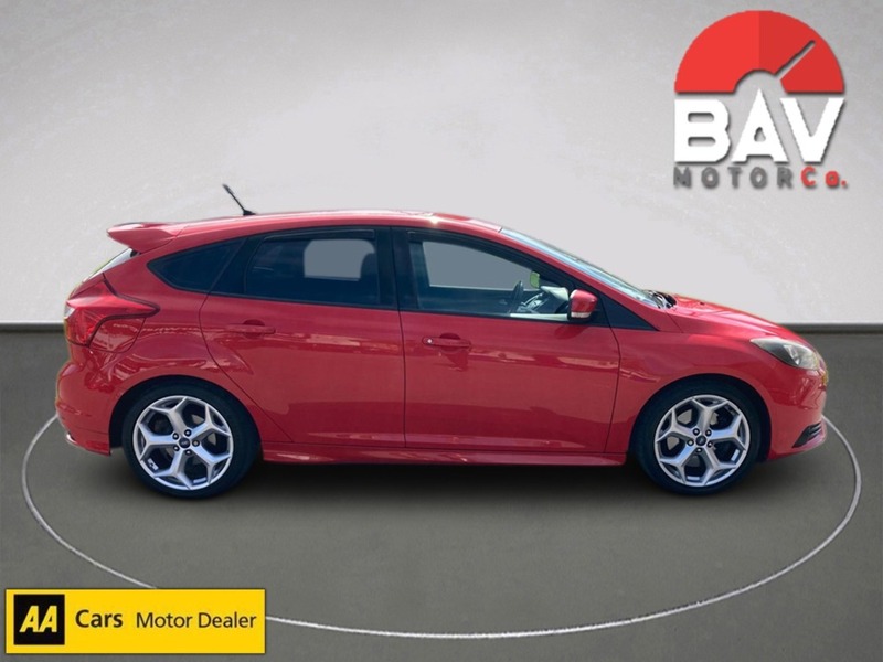 Ford 2.0T EcoBoost ST Hatchback 5dr Petrol Manual Euro 5 (s/s) (250 ps)