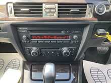 BMW 2.0 320d Exclusive Edition Touring 5dr Diesel Steptronic Euro 5 (184 ps)