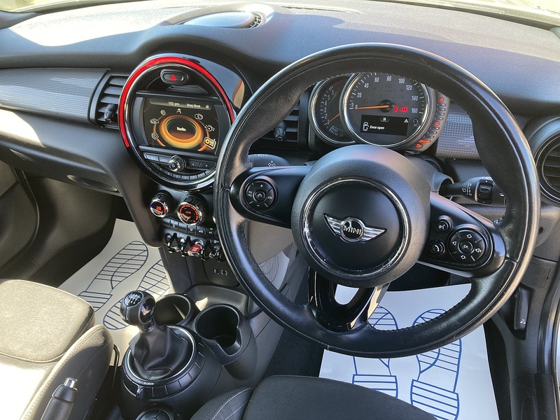 MINI 1.5 Cooper Hatchback 5dr Petrol Manual Euro 6 (s/s) (136 ps)