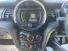 MINI 1.5 Cooper Hatchback 5dr Petrol Manual Euro 6 (s/s) (136 ps)