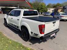 Nissan 2.3 dCi N-Guard Pickup Double Cab 4dr Diesel Manual 4WD Euro 6 (s/s) (190 ps)