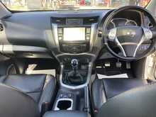 Nissan 2.3 dCi N-Guard Pickup Double Cab 4dr Diesel Manual 4WD Euro 6 (s/s) (190 ps)